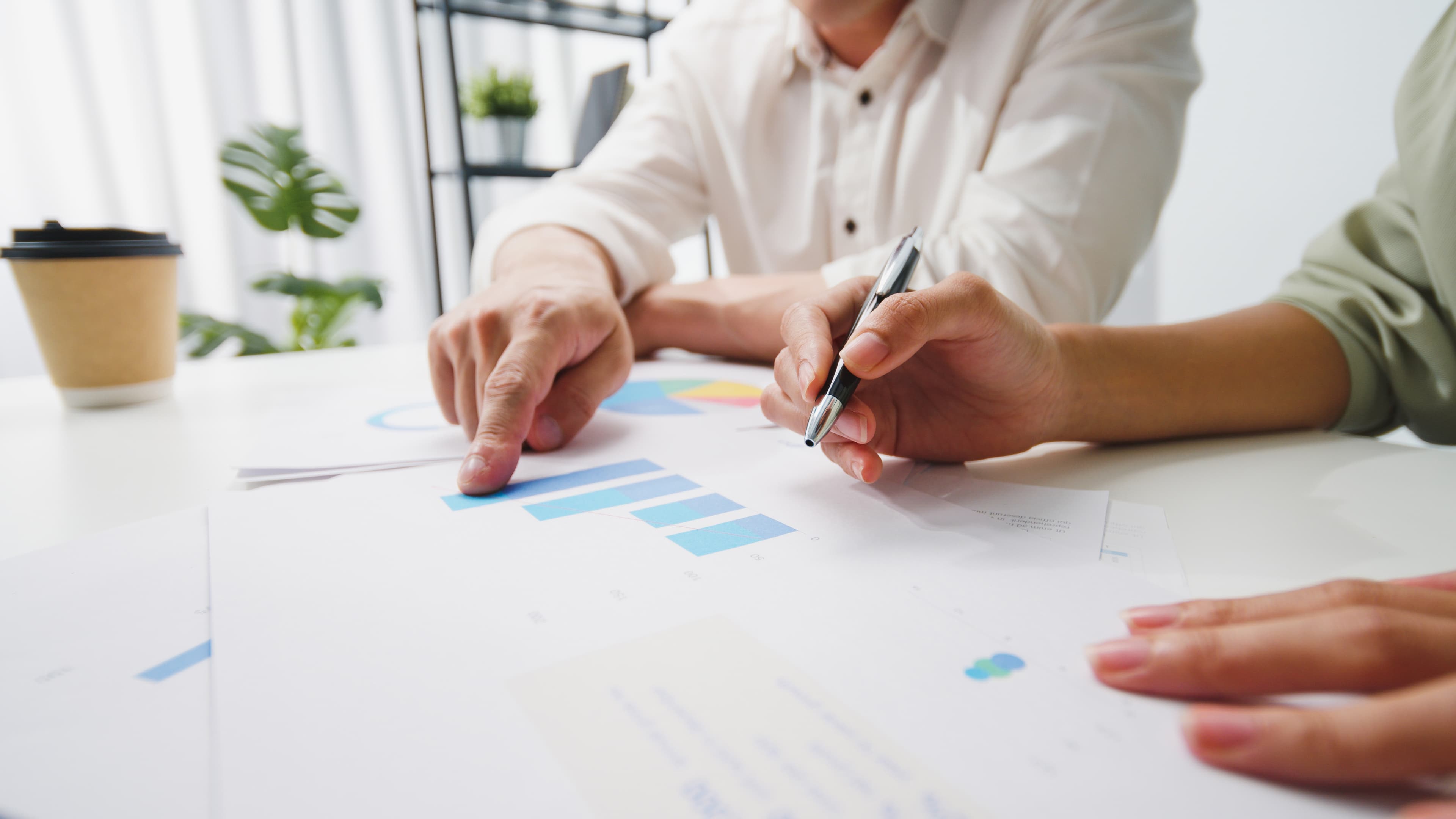 불투명한 운영 프로세스